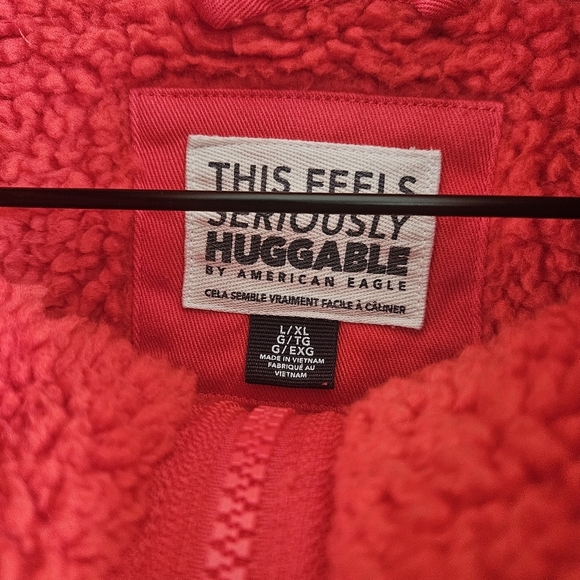 American Eagle Red Bear Hug Full Zip Sherpa Jacket Size L/XL - Picture 7 of 10